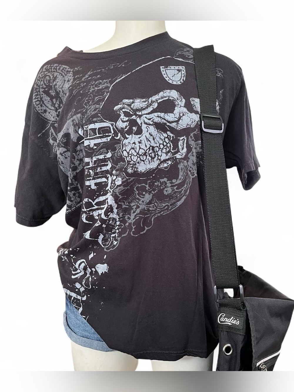 Black Ink Design Skull Graphic Tee